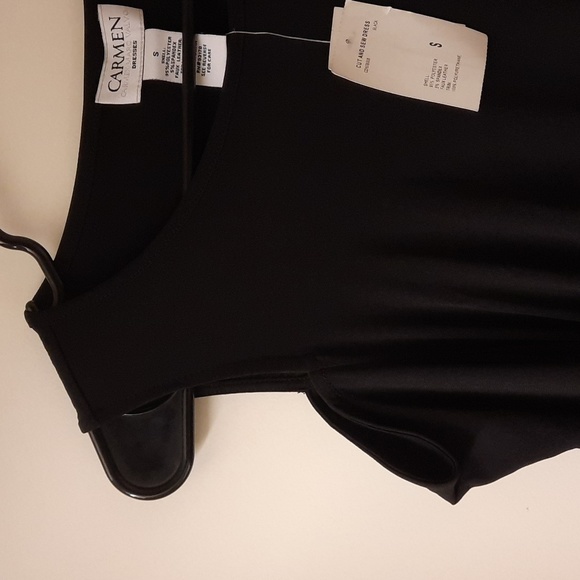 NWT, Carmen Marc Valvo Cold Shoulder Cut and Sew Dress - Picture 4 of 13